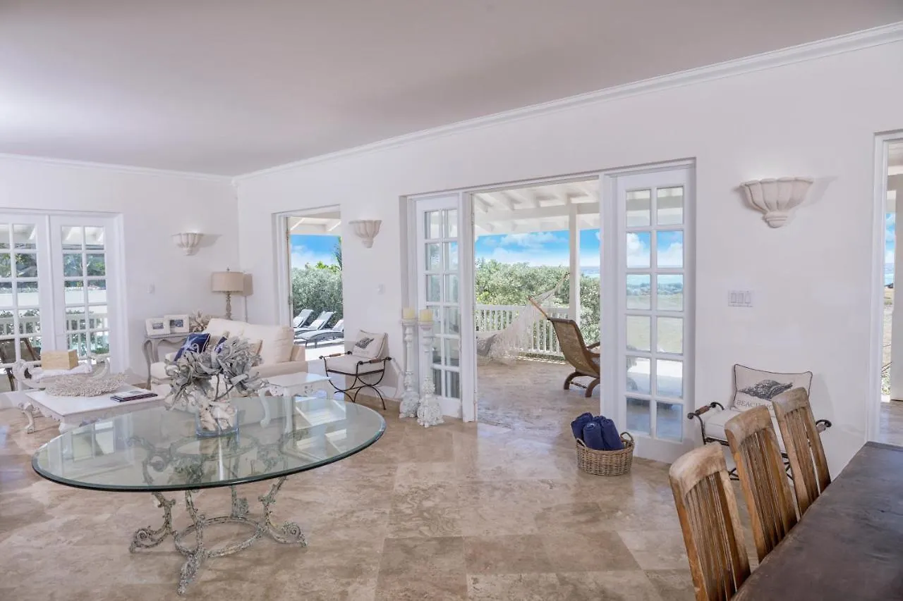 Vila Whispering Palms Bel Air